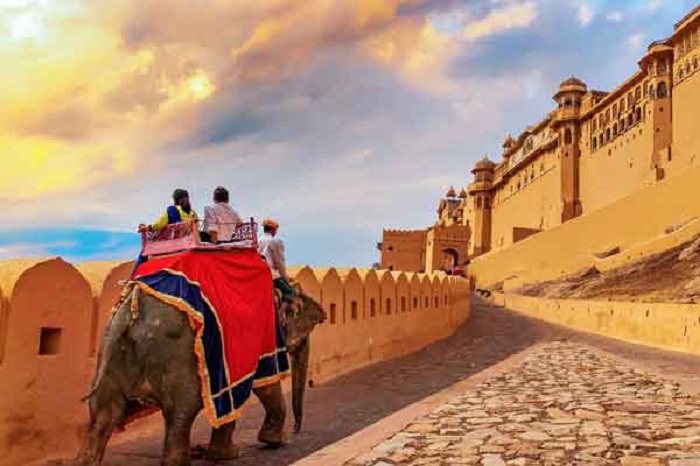 places to visit in north india with family