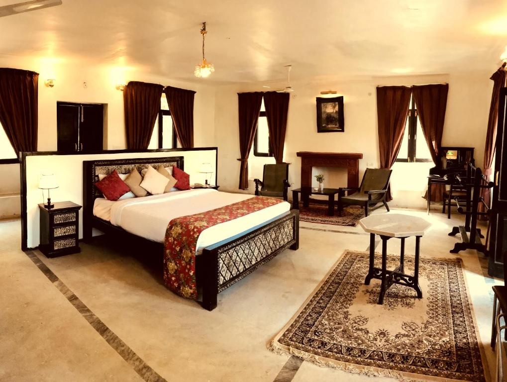 Infinity Resorts Bandhavgarh Pavilion Bedroom