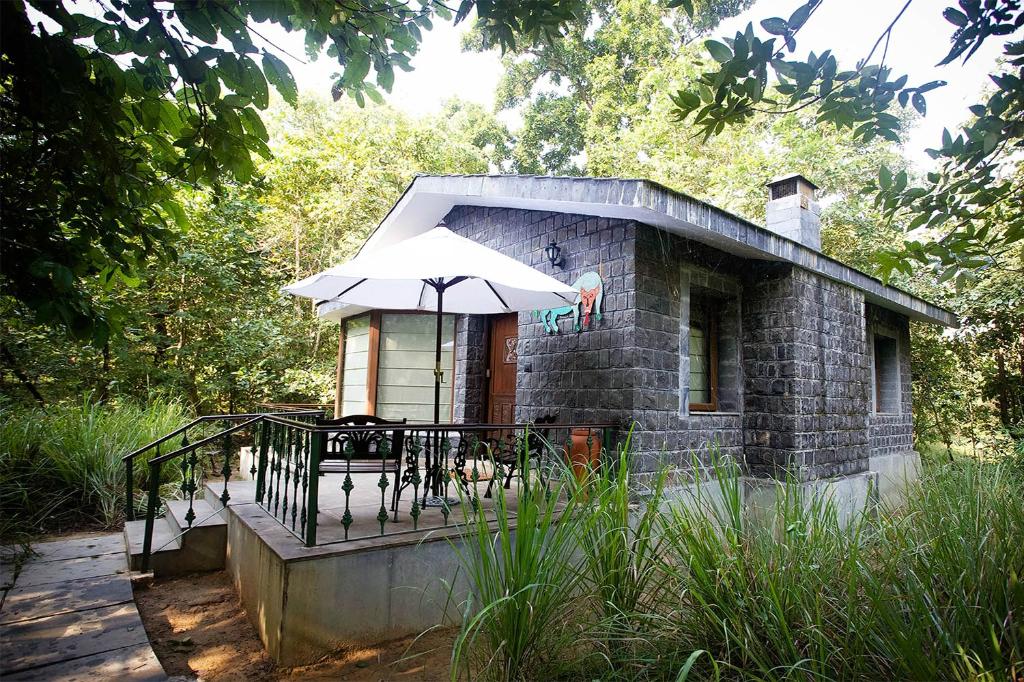 singinawa-jungle-lodge-cottage