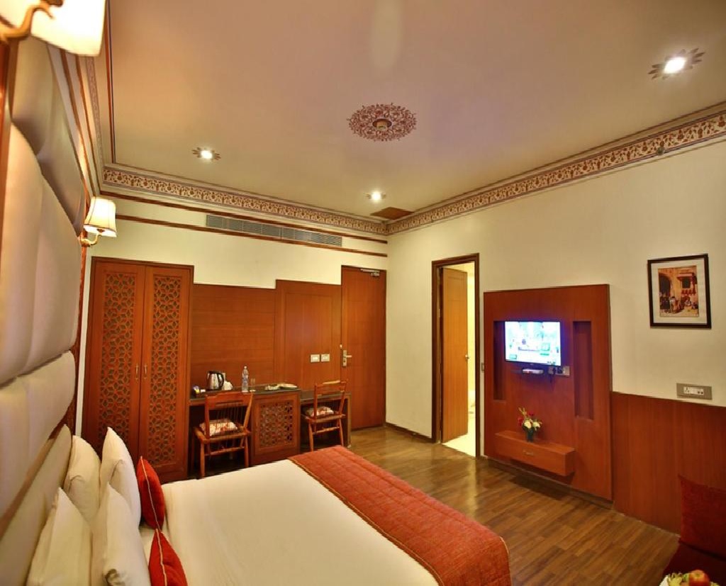 Regenta Resort Vanya Mahal Premium Room2