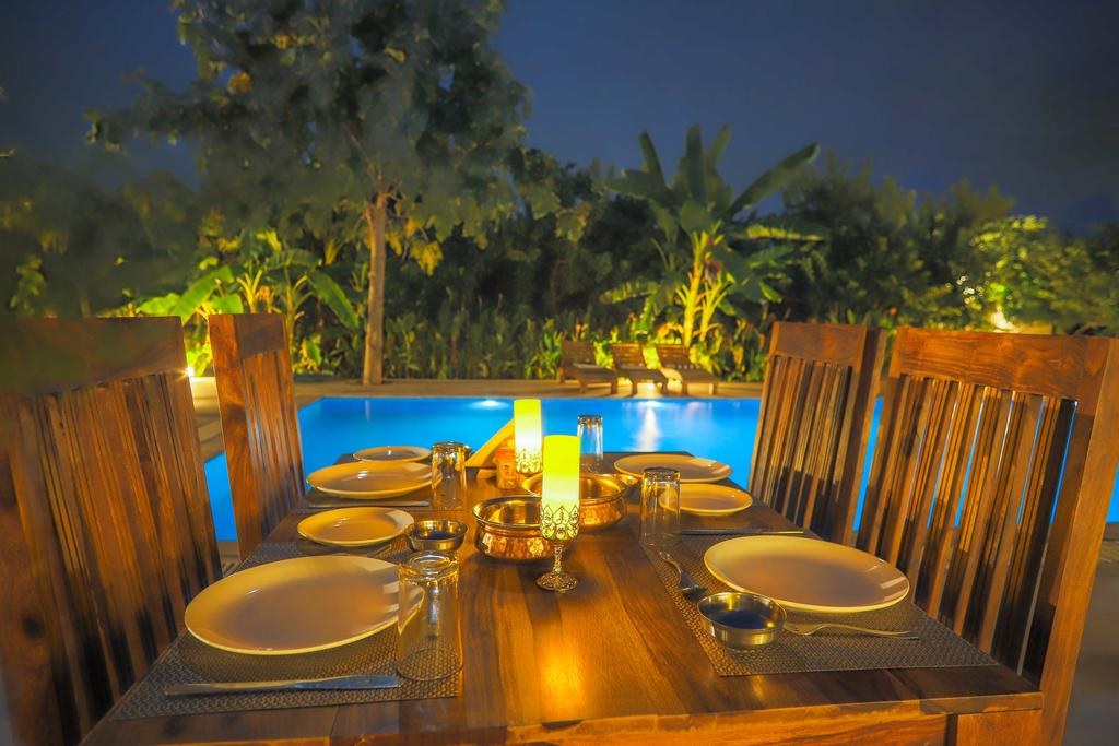 Ranthambore Tiger Inn Comfort Resort Pool Dining