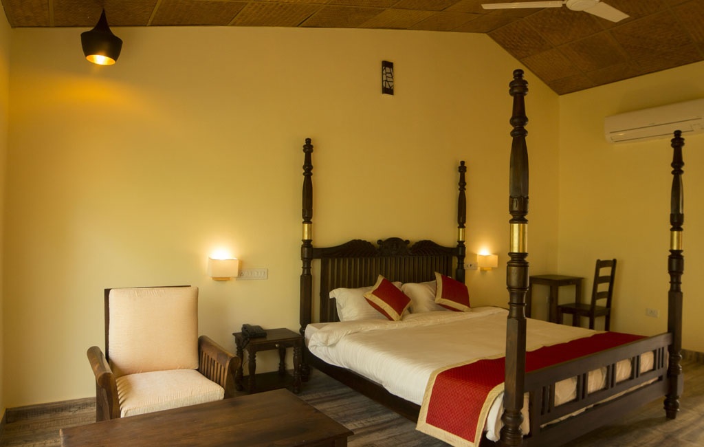 Tiger Inn Comfort Resort Luxury Bedroom